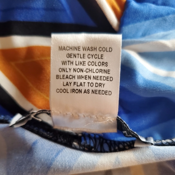 🍁 3/$30 City View Blouse - Picture 6 of 7